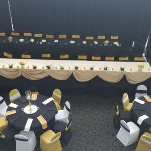 Meet your Posher, Constance c